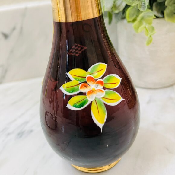 💰3/$15💰VTG  Hand painted amethyst floral bud vase bright gold - Picture 9 of 15